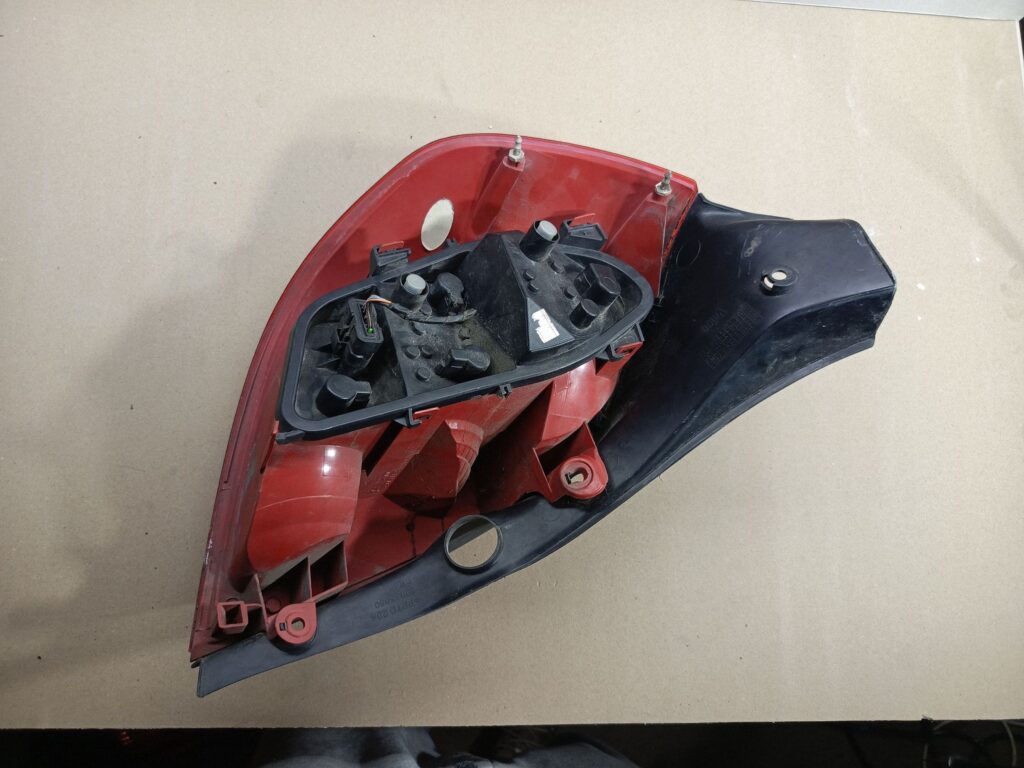 572e9d3b3346f2551e09e0a709d8724b
